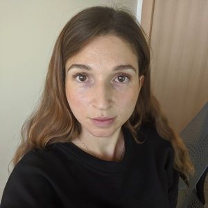 Meet your Posher, Anna M.